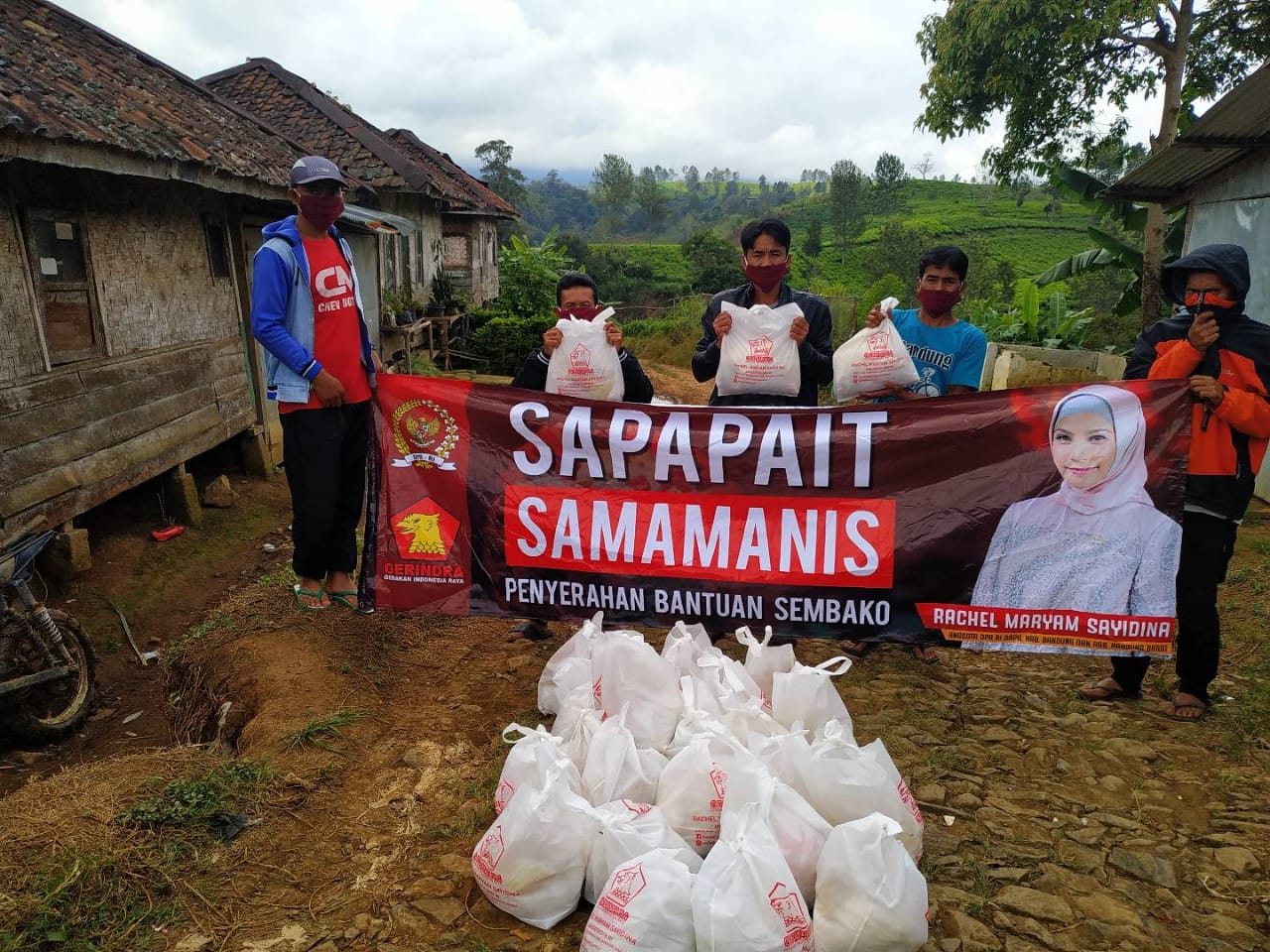 Jelang Hari Raya Idul Fitri, Rachel Maryam Sayidina Bagikan Paket Sembako 15 rachel maryam 2