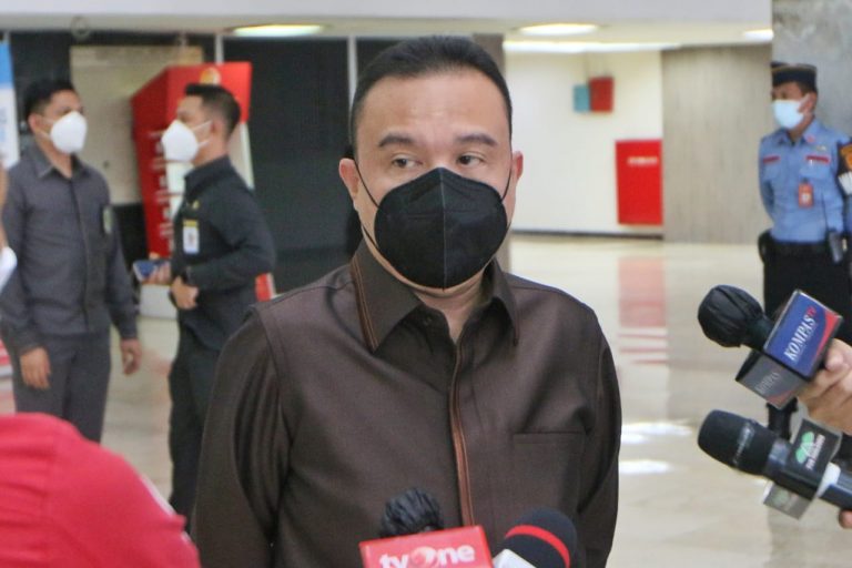 Wacana Perpanjangan PPKM Darurat, Sufmi Dasco: Harus Dipikirkan Matang dan Dikaji Mendalam 4 kd4