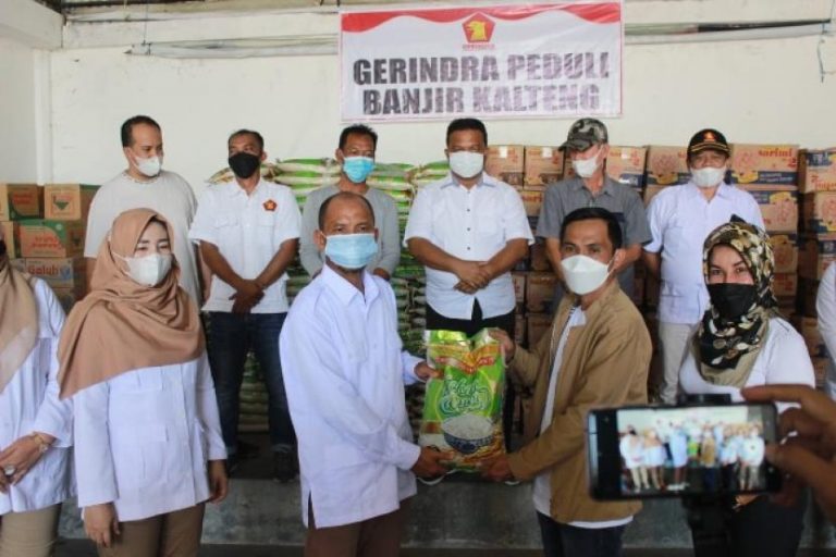 Instruksi Prabowo, Fraksi Gerindra DPR RI Salurkan Bantuan Untuk Korban Banjir di Kalteng 4 gerindra peduli