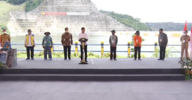 Andi Iwan Aras Dampingi Jokowi Resmikan Bendungan Karalloe di Gowa 4 AIA3