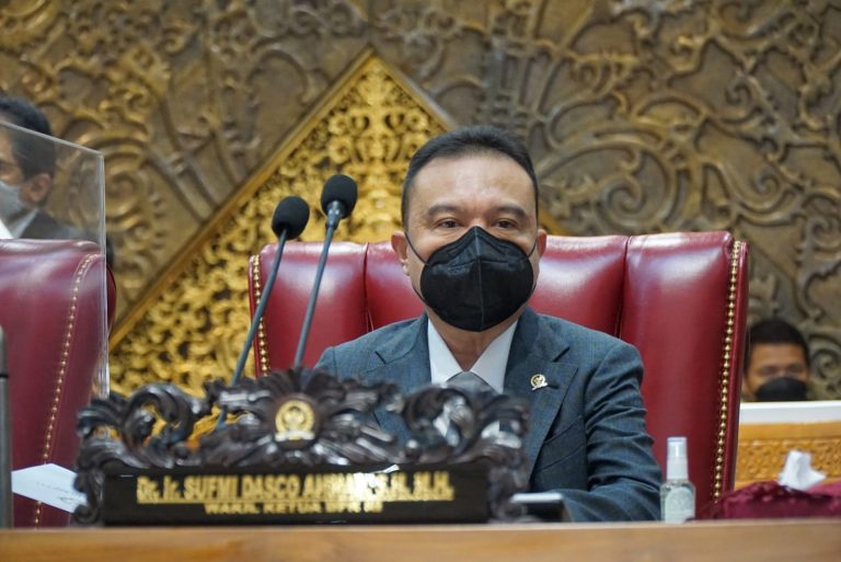 Sufmi Dasco: Utamakan Evakuasi Warga Terdampak Erupsi Gunung Semeru 4 8a580168 2060 4336 98f8 3fecb29efeba