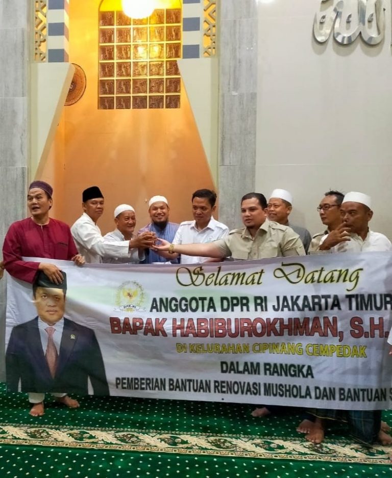 Habiburokhman Salurkan Bantuan 50 juta ke Mushola di Jakarta Timur. 4 hbb2