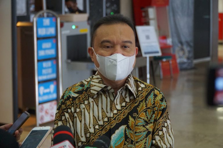 Terapkan PTM 100 Persen, Sufmi Dasco: Kita Minta Pemprov DKI Tetap Waspada 4 c3052bdb 5e7f 405d 877a f8f21e5a14cb