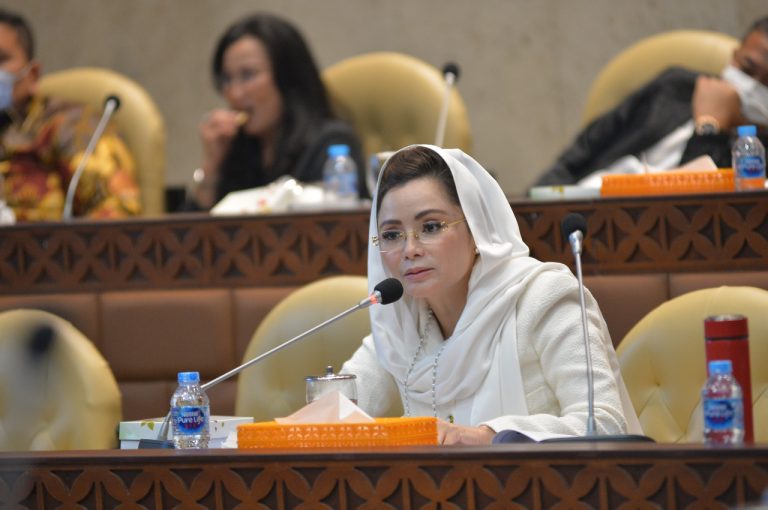 E1FBE883 2504 4DAB A771 CAC011C960EC