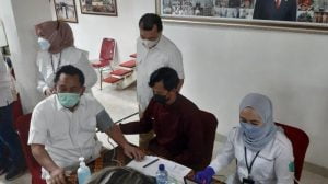 dpd partai gerindra jawa barat menyelenggarakan gebyar vaksinasi booster