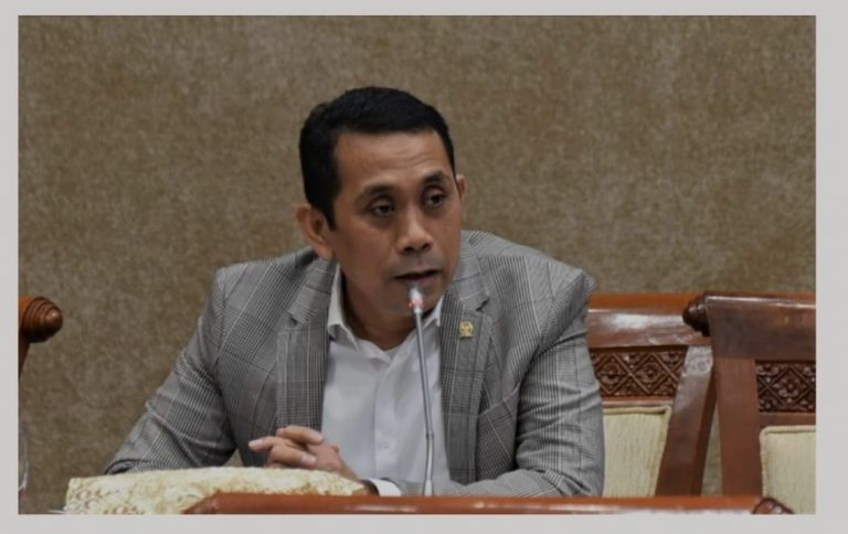 Kamrussamad Sebut Fenomena bisnis Keuangan Digital lahirkan Crazy Rich Tak Bermoral 4 E235DE4F 9DE3 4FCD 8A76 5939E6C5B5A4