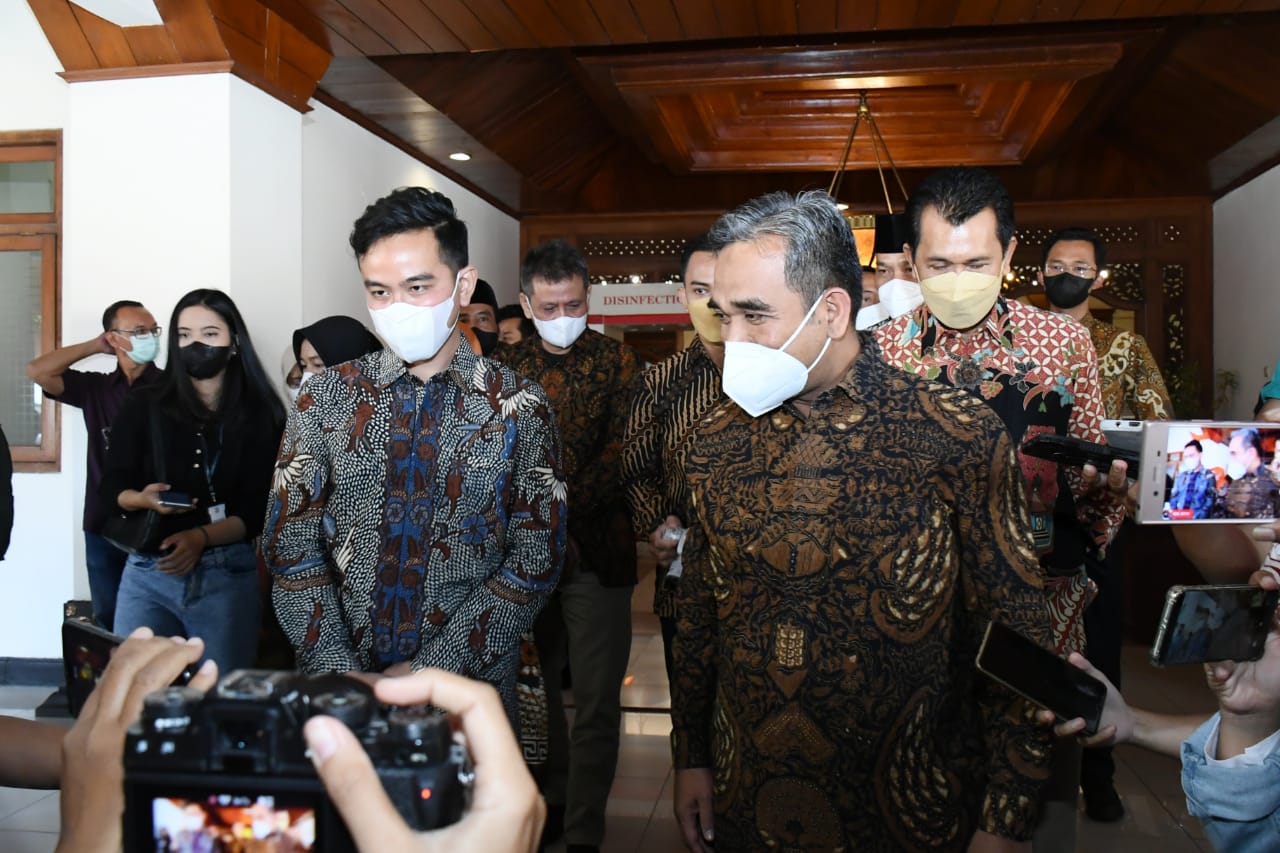 f39d355e 335b 4a28 831a a001b11374dc