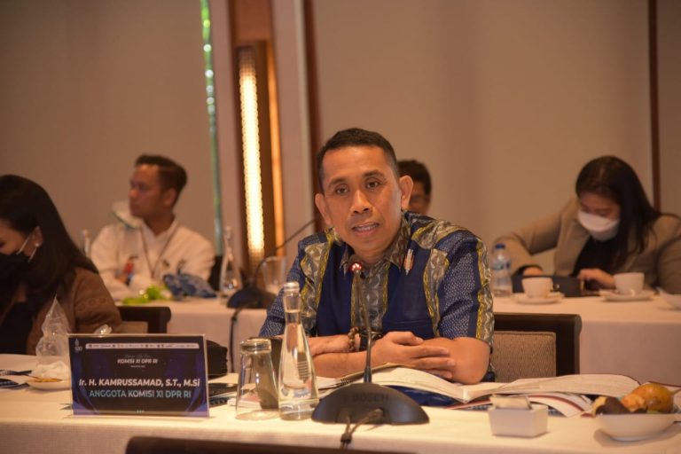 Kamrussamad: APBN Surplus, Sri Mulyani Tak Perlu Euforia 4 141bc3ba b495 451e 83e0 b3481cd55c09