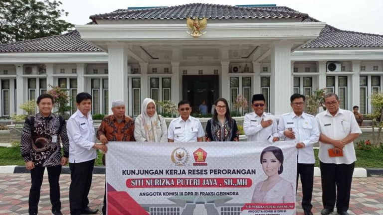 Reses ke Muratara, Siti Nurizka Serap Aspirasi Masyarakat 4 1657729057560 62cef0a56fcfba36dd7d68b4