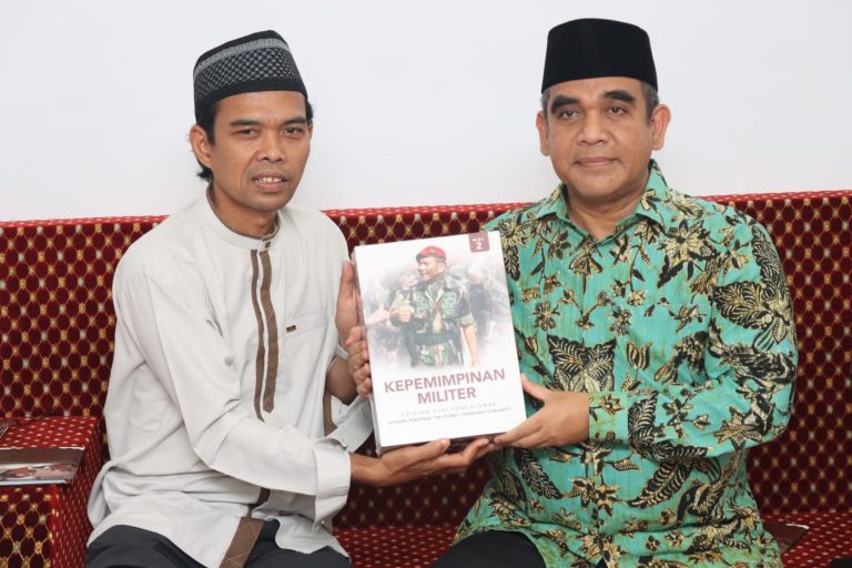 Bertemu UAS, Muzani Sampaikan Pesan Prabowo 4 uasmuzani2