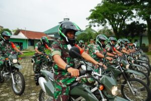 Prabowo Beri 20 Sepeda Motor untuk Dukung Tugas Babinsa Kodim 0608/Cianjur Bantu Korban Gempa 6 prabowobabinsa2