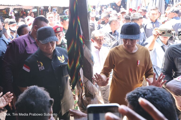 Pesan Mama-Mama Papua Kepada Pak Prabowo: Kalau Jadi Presiden Harus Perhatikan Orang Kecil 4 prabowopapua5