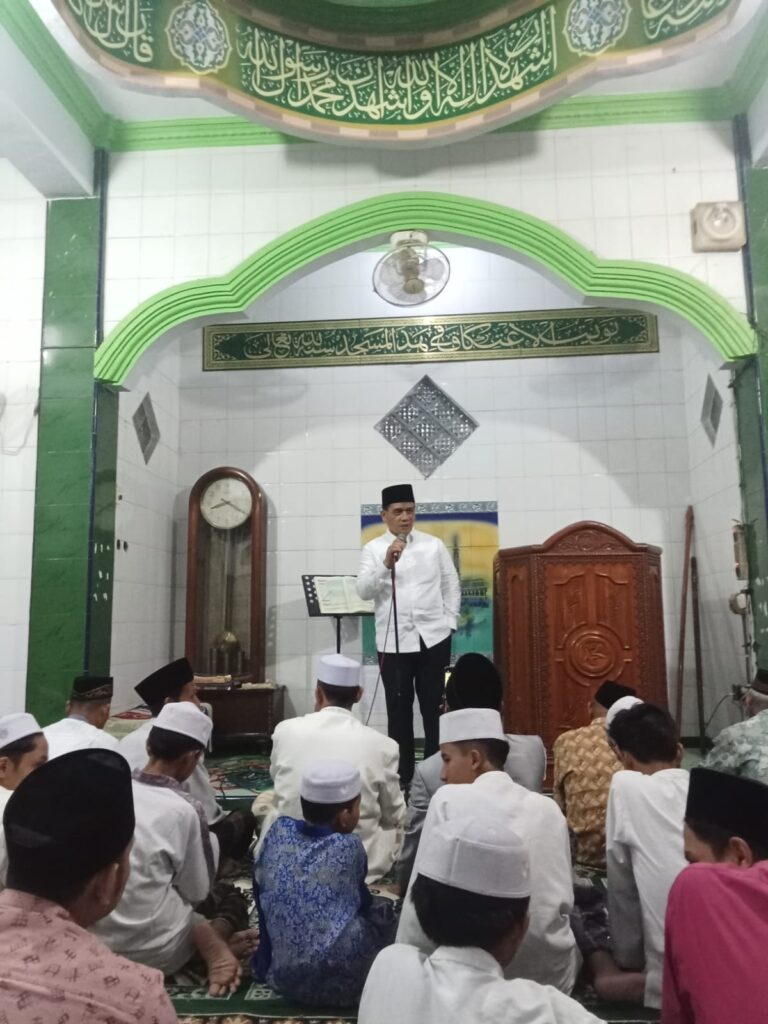 Romo Kunjung Pondok Pesantren Al Amiriyah Kabupaten Tegal 4 WhatsApp Image 2023 04 06 at 08.05.22