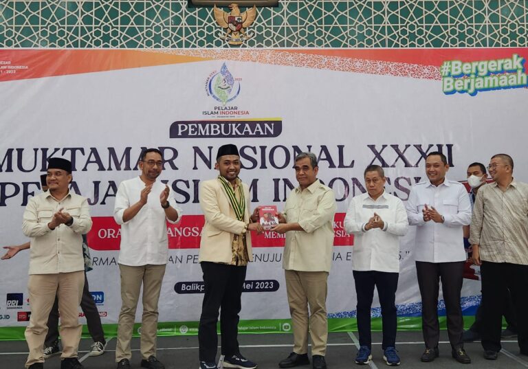 Hadiri Muktamar PII di Balikpapan, Muzani Ajak Pelajar Cermat Memilih Pemimpin di Pemilu 2024 4 WhatsApp Image 2023 05 05 at 16.41.40