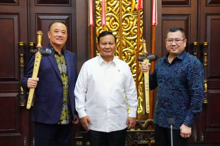 Pak Prabowo Terima Hary Tanoe dan Paguyuban Sosial Tionghoa: Negara Bisa ‘Take Off’ karena Kompak 4 WhatsApp Image 2023 05 16 at 09.10.16