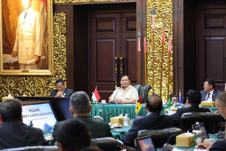 Terima ADSOM dan ADSOM-Plus, Prabowo Optimistis Kekuatan ASEAN Ciptakan Perdamaian 4 WhatsApp Image 2023 08 02 at 19.48.22