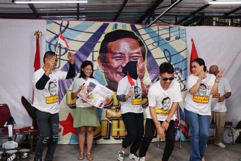 Gaet Suara Gen Z dan Milenial, Rumah Besar Relawan Prabowo 08 Gelar Akustikan "Daddy Bowo Slalu Di Hati" 4 WhatsApp Image 2023 08 04 at 22.10.30
