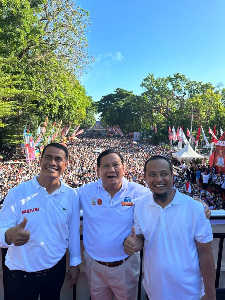 Salut Semangat Warga Ikut Jalan Santai ‘Anti Mager’ Sulsel, Prabowo Beri Hadiah Umroh dan Motor 4 WhatsApp Image 2023 08 06 at 13.04.22