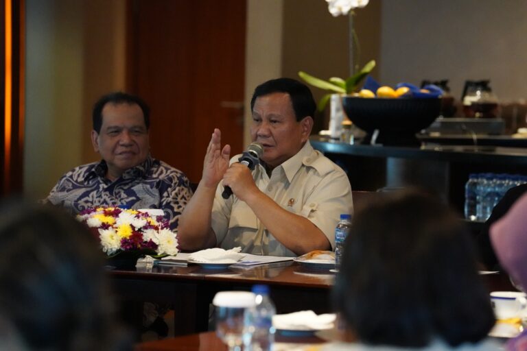 Bela Presiden Jokowi Soal Rocky Gerung, Pak Prabowo: Saya Saksi Pak Jokowi Kerja untuk Bangsa dan Rakyat 4 WhatsApp Image 2023 08 07 at 21.41.41 1