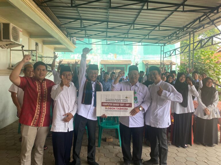 Legislator Gerindra Serahkan Bantuan Computer Basic Test Untuk Tiga Madrasah di Bekasi 4 WhatsApp Image 2023 08 15 at 12.37.57