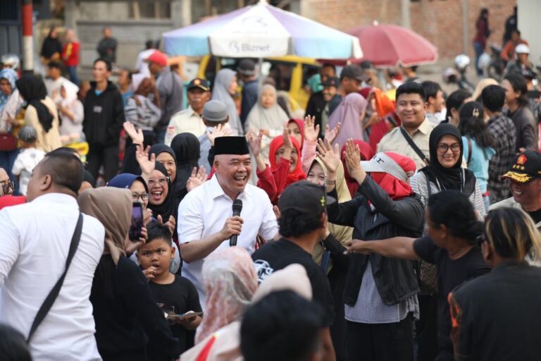 Gelar Pesta Rakyat, Hergun Bagikan Sepuluh Ribu Paket Sembako 4 WhatsApp Image 2023 09 02 at 19.34.34