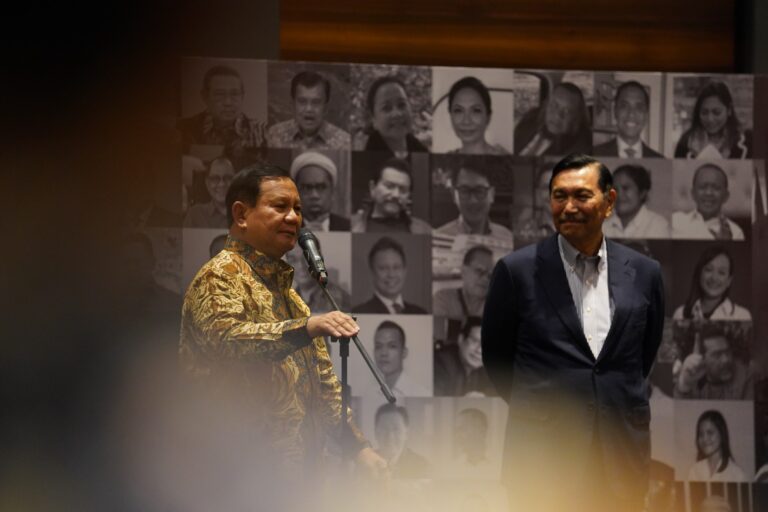 Prabowo Hadiri HUT ke-76 Luhut Binsar Pandjaitan, Kenang Masa-Masa Prajurit 4 WhatsApp Image 2023 09 28 at 21.08.25
