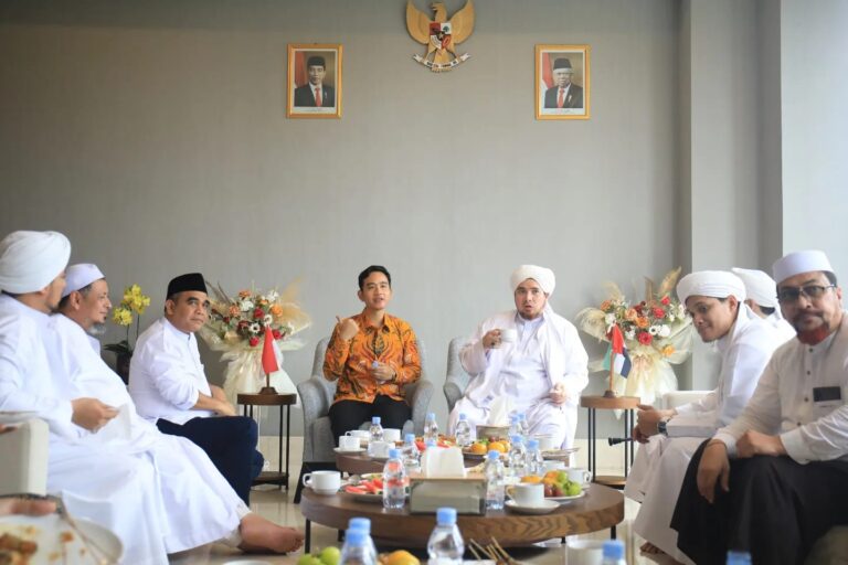 Sekjen Gerindra Agendakan Hadir di Haul Habib Solo bersama Cawapres Gibran 4 WhatsApp Image 2023 11 03 at 17.52.01