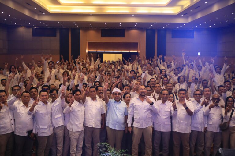 Muzani: Masyarakat Bali Sudah Bersama Kita untuk Menangkan Prabowo-Gibran 4 WhatsApp Image 2023 12 03 at 10.00.59 61a4c1f0