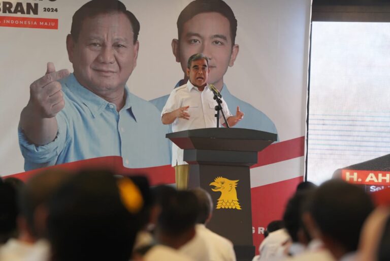 Muzani: Orang Banten Ingin Prabowo Presiden karena Suka dengan Ketegasannya 4 WhatsApp Image 2023 12 20 at 18.39.34 558fd2dd