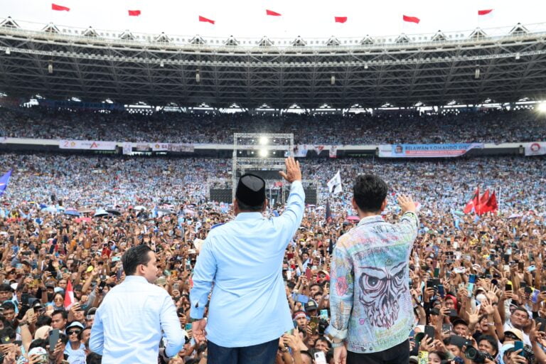 Prabowo Mulai Kampanye Akbar Lebih Awal Lihat 600 Ribu Warga Berkumpul di GBK 4 WhatsApp Image 2024 02 10 at 16.41.16 0d4d3b9d