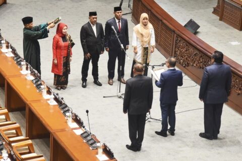 Sufmi Dasco Lantik 4 Anggota DPR RI PAW, 3 Diantaranya dari Fraksi Gerindra 13 WhatsApp Image 2024 03 06 at 11.25.04