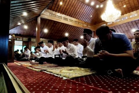 Prabowo Salat Idul Fitri 1445 H Bersama Warga Bojong Koneng di Masjid Nurul Wathan Hambalang 13 WhatsApp Image 2024 04 10 at 11.09.00