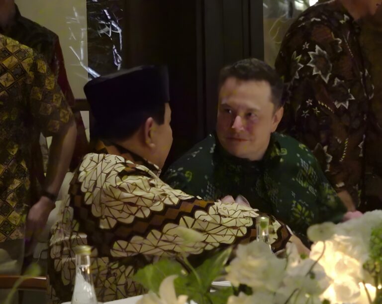 Momen Kehangatan Prabowo dan Elon Musk Bertemu di Bali 4 WhatsApp Image 2024 05 20 at 13.56.53 b94dc5f2