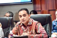 Anggota Komisi IX DPR RI Ade Rezki Pratama saat mengikuti Kunjungan Kerja Spesifik Tim Komisi IX D20240627145236