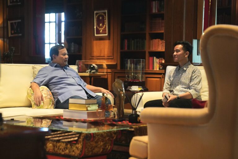 Prabowo dan Gibran Habiskan Sabtu Bersama, Tukar Pikiran Sambil Ngopi Hambalang 4 WhatsApp Image 2024 06 08 at 20.10.21 2f5ba7ee