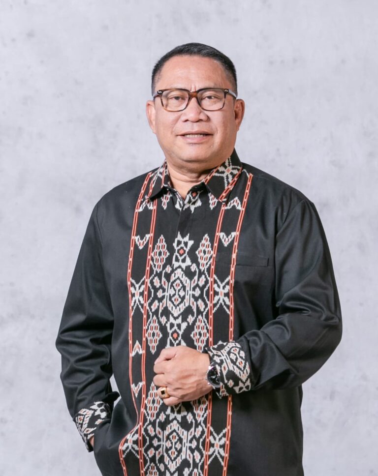 Fary Francis Tak Maju Calon Gubernur NTT, Ditugaskan Prabowo Tetap Kawal ASABRI 4 WhatsApp Image 2024 06 27 at 20.56.30 f8a012be