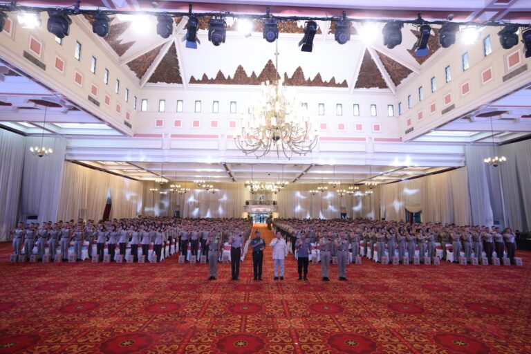 Prabowo: Negara Harus Utuh, Aman, Terlindungi 4 WhatsApp Image 2024 07 12 at 20.52.49 d5f6d9ce