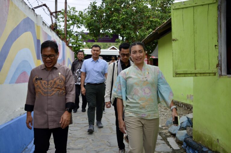 Wakil Ketua Komisi VII Dukung Desa Wisata Botubarani Jadi Destinasi Internasional 4 Wakil Ketua Komisi VII DPR RI Rahayu Saraswati saat memimpin kunjungan kerja spesifik Komisi VII D20241122112429