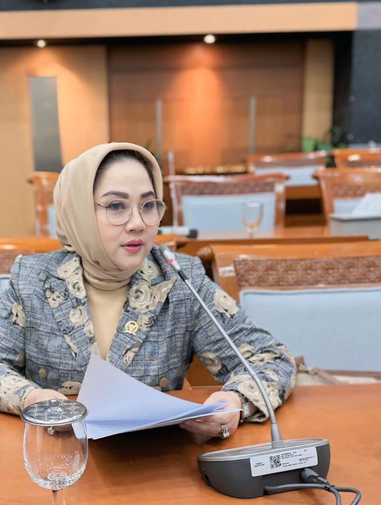 Legislator Gerindra Wardatul Asriah Perjuangkan Keadilan bagi Mahasiswa UIN Alauddin Makassar yang Diskorsing 4 WhatsApp Image 2024 11 19 at 12.09.03 3d0f02ac