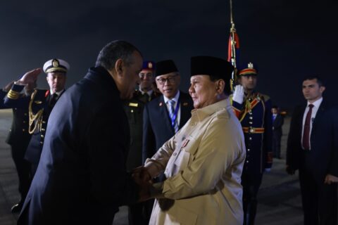 Prabowo Tiba di Kairo, Disambut Sejumlah Pejabat Tinggi Mesir dan Jajar Kehormatan 13 WhatsApp Image 2024 12 18 at 07.27.47 214325c3