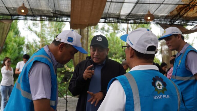 Anggota Komisi XII DPR RI Dukung Pengembangan Energi Bersih dan Kendaraan Listrik 4 WhatsApp Image 2025 01 26 at 14.10.39 6dfe5fbe