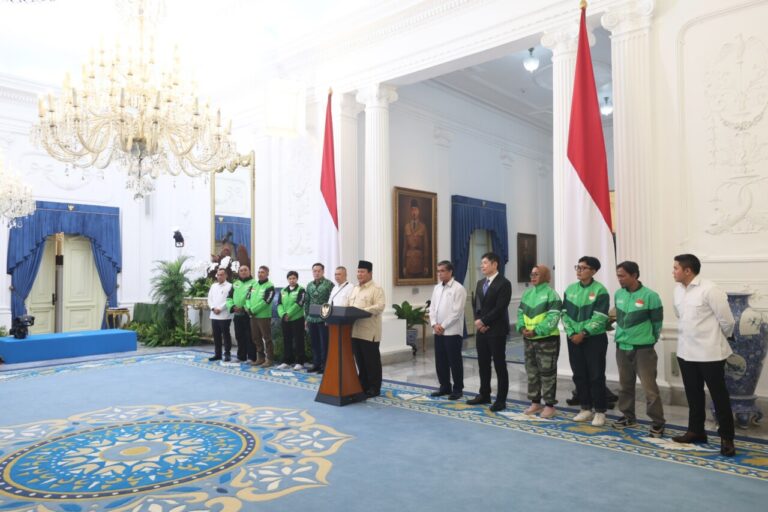 Kabar Gembira, Prabowo Umumkan Bonus Hari Raya untuk Ojol: Pemerintah Beri Perhatian Khusus 4 WhatsApp Image 2025 03 10 at 16.47.58 27c45035