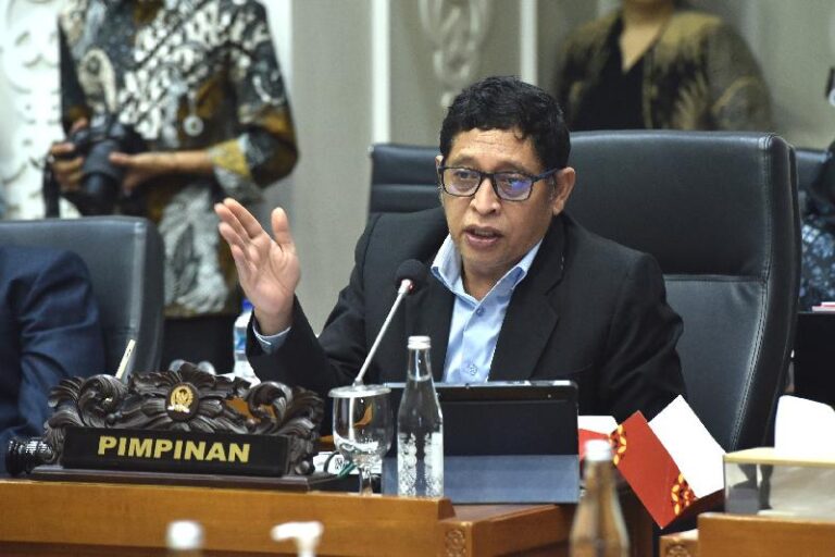 RUU Statistik Fokus pada Akuisisi Data 4 Ketua Baleg DPR RI Bob Hasan saat rapat pleno dan rapat dengar pendapat Baleg DPR RI bersama BI 20250429090043