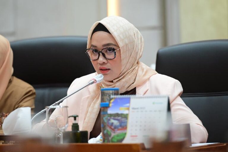 Wakil Ketua Komisi IX DPR RI Putih Sari Foto Dok vel20250429095823