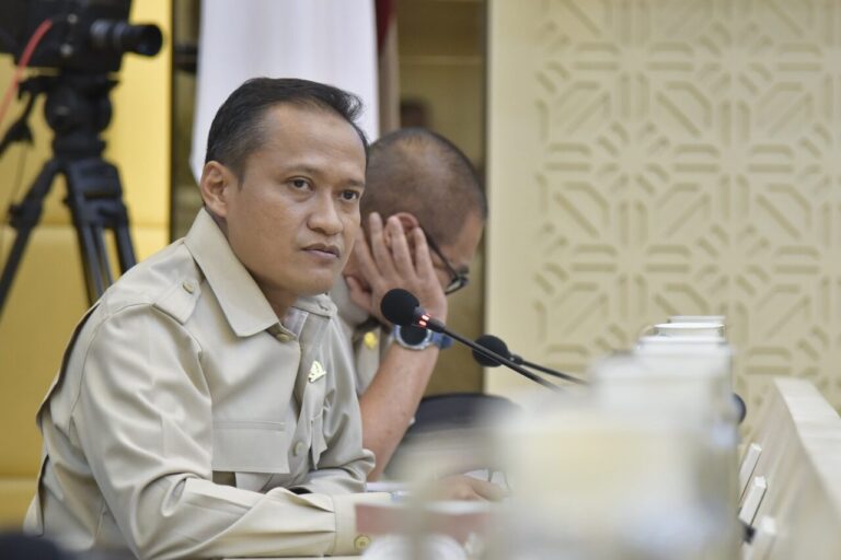 Azis Subekti Soroti Kesehatan dan Infrastruktur di Papua Barat, Papua Selatan, dan Kalimantan Utara 4 WhatsApp Image 2025 05 07 at 10.18.00 8340cf57
