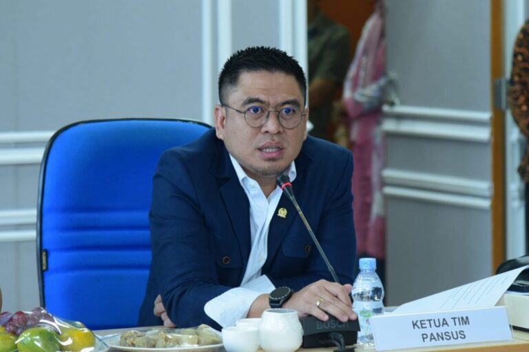 Legislator Gerindra Dorong RUU Pengelolaan Ruang Udara Rampung 4 WhatsApp Image 2025 05 10 at 07.31.20 fa2108e3