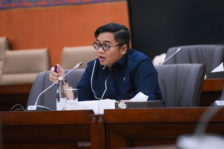 RDP Dengan MIND ID dan PT Timah, Kawendra Lukistian Dorong Transformasi Digital dan Bentuk Indonesia Metal Exchange 4 WhatsApp Image 2025 05 16 at 09.39.26 eda32a06