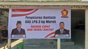 Muhammad Rofiqi Salurkan Gas LPG 3 Kg ke Dua Kecamatan di Kalimantan Selatan 6 PHOTO 2025 07 23 12 35 25