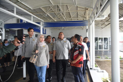 Komisi VI Dorong Penyelesaian Sengketa Pengelolaan Pelabuhan Batam Center 17 Wakil Ketua Komisi VI DPR RI Andre Rosiade saat kunjungan spesifik ke Pelabuhan Internasional Batam 20250720223506