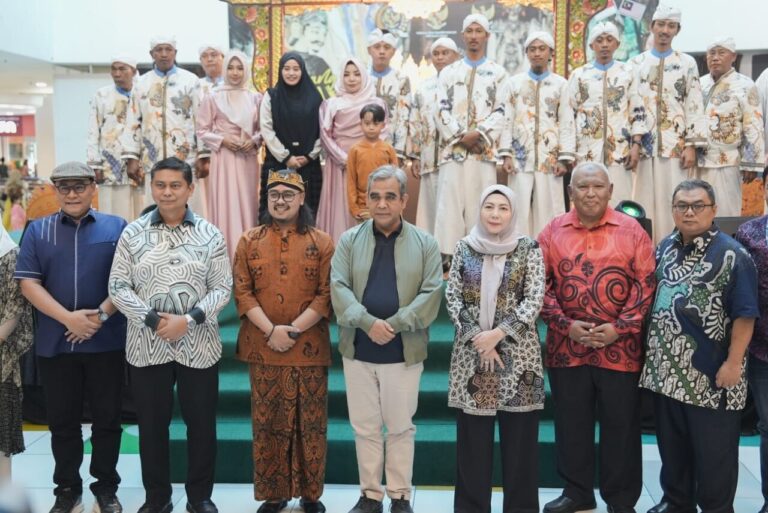 Ketua MPR Gelar Tour Wayang, Upaya Pererat Hubungan Indonesia-Malaysia 4 WhatsApp Image 2025 07 20 at 17.09.22 d7e2f21c